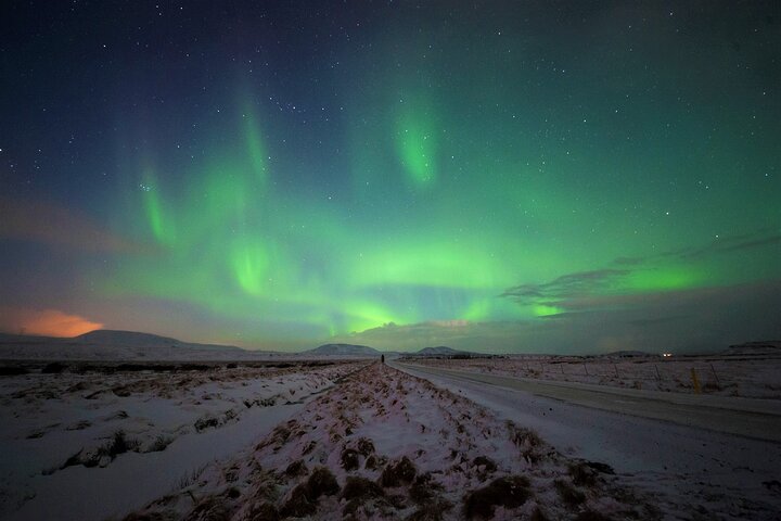 Northern Lights Bus Tour from Reykjavik with Hot Chocolate
