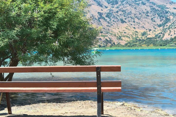 Kournas Lake Argiroupolis en olijfoliefabriek uit Rethymno