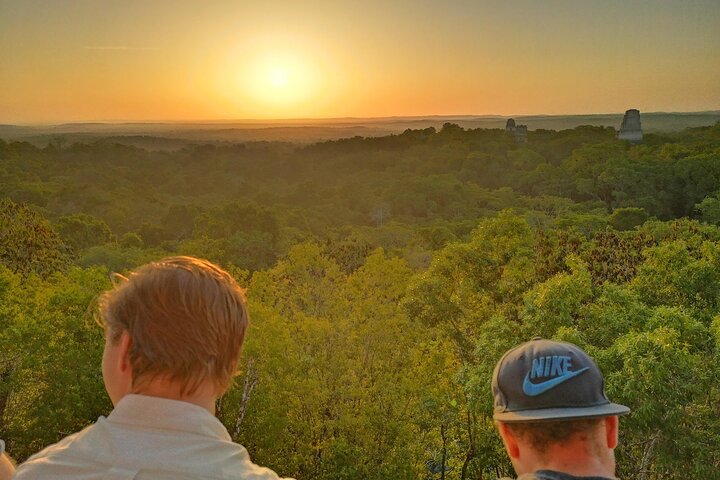 Tikal SUNRISE, Foco Arqueológico e Excursão de Observação da Vida Selvagem (Norte e Oeste)