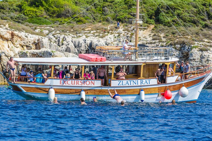 Medulin : All-Inclusive Piratenboottour zur Kamenjak-Höhle & Levan
