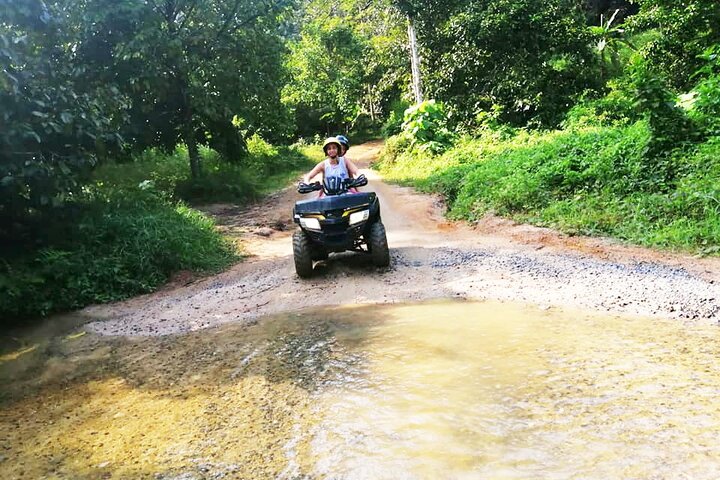 ATV 1,5 Stunden Dschungel-Safari-Tour auf Koh Phangan