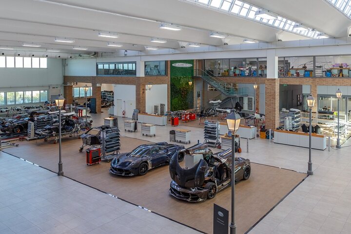 Ferrari Lamborghini Pagani Fabriken und Museen - Tour ab Bologna