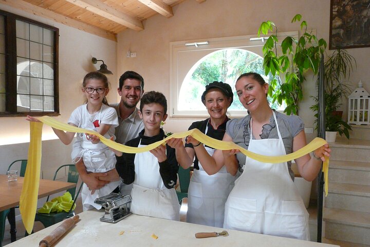 Tortellini matlagningskurs med Mamma i Verona