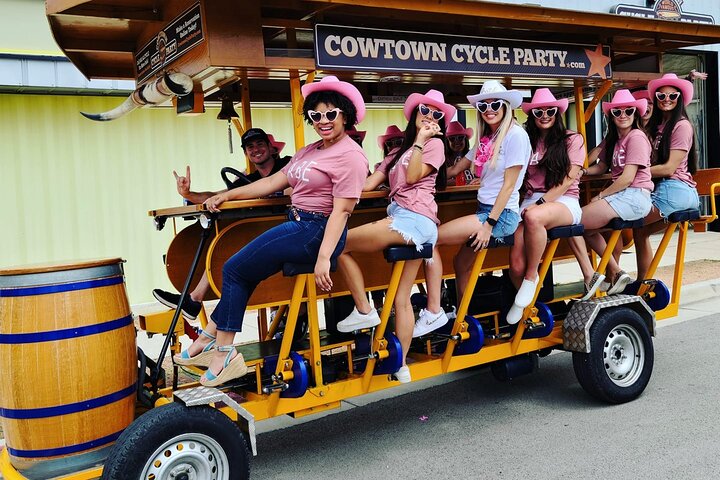 2-timers BYOB Cowtown cykelfest for 6-15 glade voksne i FW