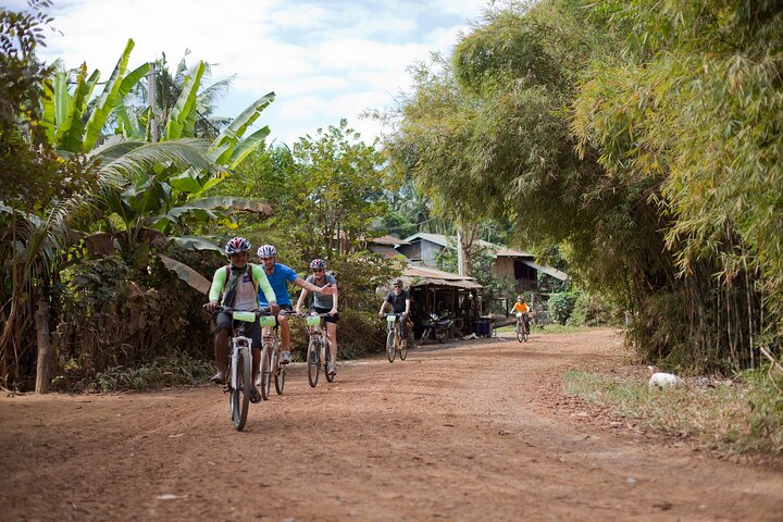 Lokal livstids Half Day Bike Tour i Battambang