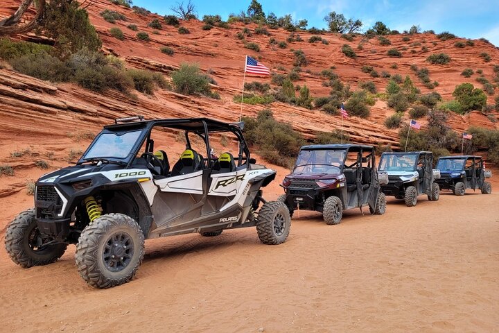 Peek-A-Boo Slot Canyon Tour Aventura en UTV (privado)