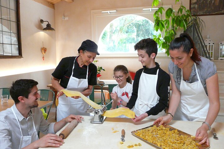 Tortellini matlagningskurs med Mamma i Verona