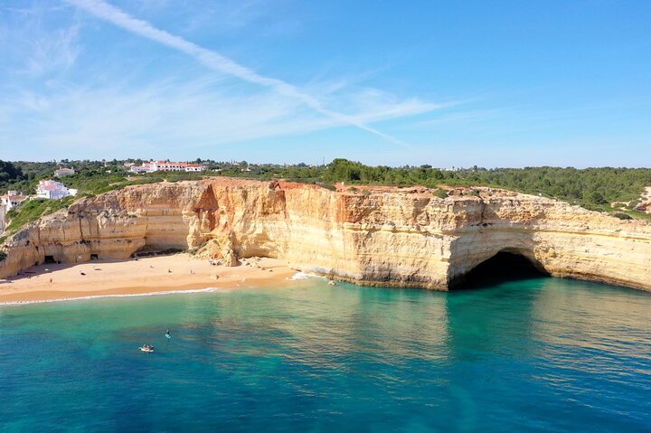 Benagil : grotte, spiagge e luoghi segreti Tour guidato in kayak