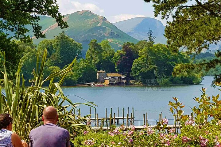 Excursion d'une journée complète dans la région des lacs : 10 lacs, paysages incroyables et croisière sur le lac