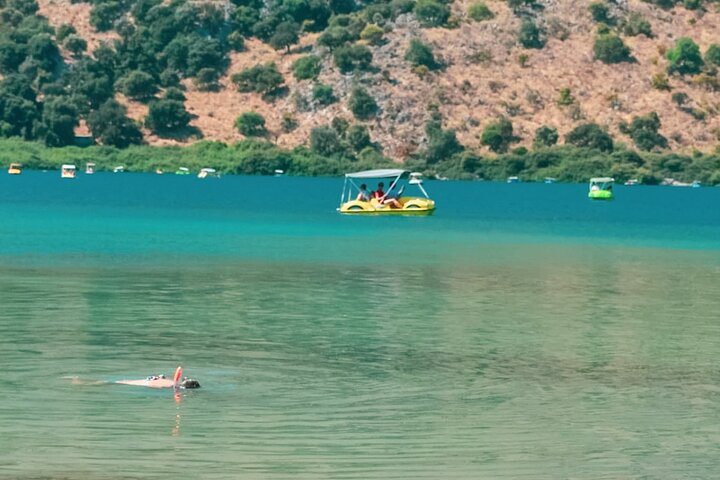 Kournas Lake Argiroupolis en olijfoliefabriek uit Rethymno