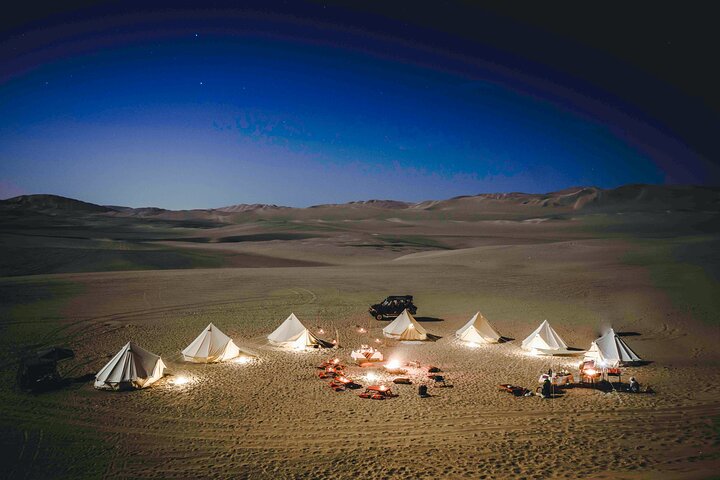 Duna Camp Desert Glamping i Huacachina med buggy och sandboarding