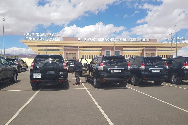 Errachidia flygplatstransfer till eller från Saharaöknen Merzouga