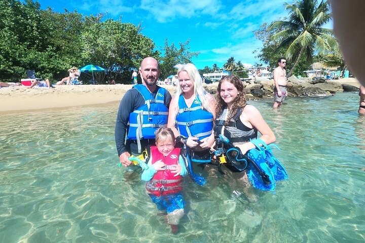 Aventura de mergulho com snorkel em recifes de coral com fotos e vídeos