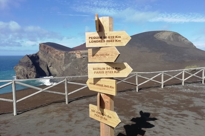 Eiland Faial: een volledige dag met lokale gids, vulkanen en landschappen