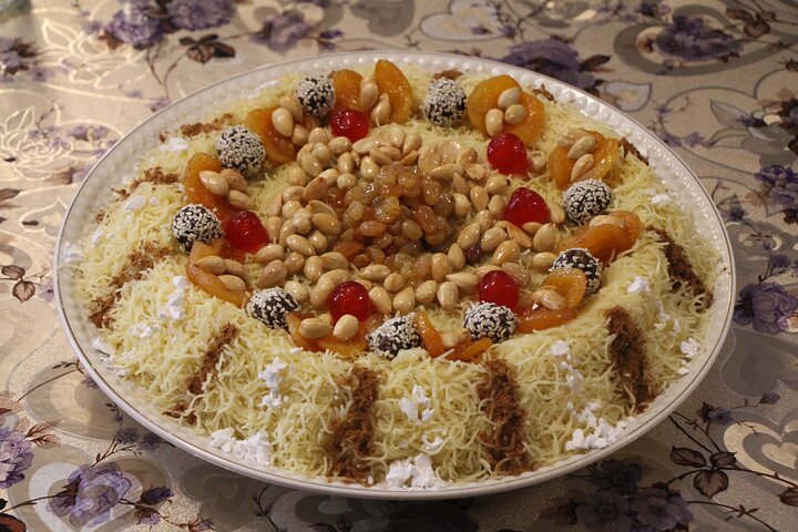 Rejoignez le meilleur cours de cuisine marocaine avec le chef Khadija (plus de 35 ans d'expérience)