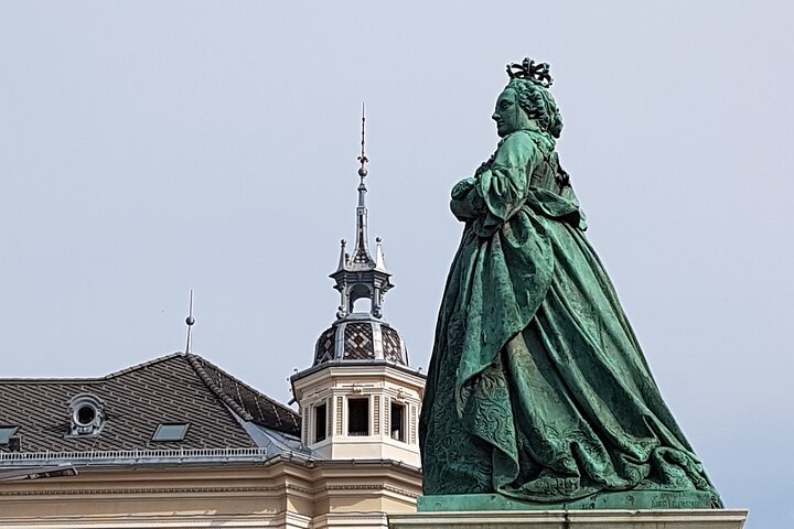 Dybdegående privat tur gennem hvert hjørne af Klagenfurt