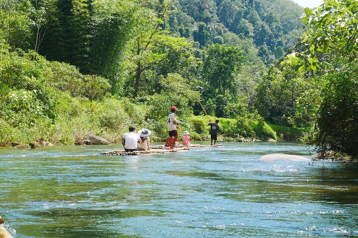 Bambus-Rafting und Sea Turtle Conservation Center Halbtagestour ab Khao Lak