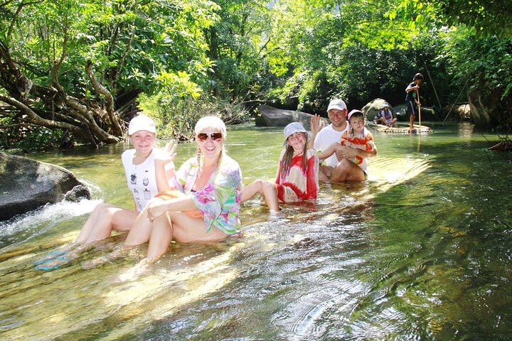 Bambus-Rafting und Sea Turtle Conservation Center Halbtagestour ab Khao Lak