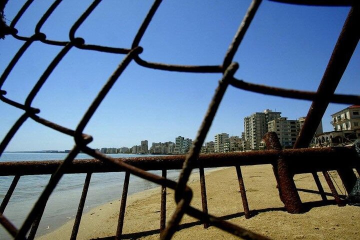 Excursão de miniônibus Famagusta à cidade fantasma saindo de Protaras e Ayia Napa