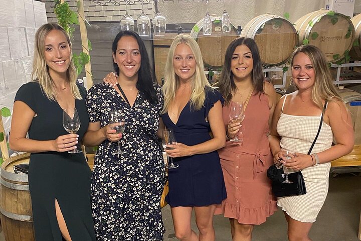 Tour enologico di mezza giornata a West Kelowna, con degustazione e guida incluse!