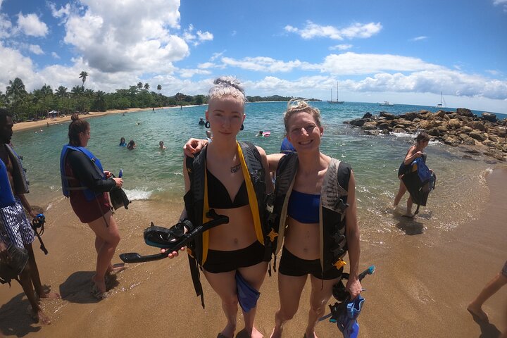 Aventura de mergulho com snorkel em recifes de coral com fotos e vídeos
