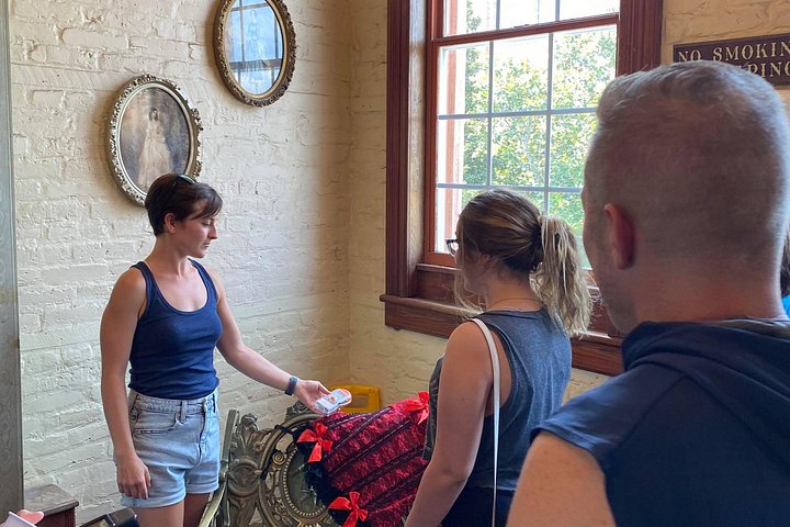 Spirits of Seville Pensacola's Haunted History Tour with Meal