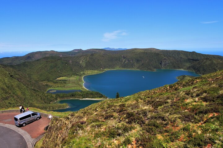 São Miguel West Van Tour: Sete Cidades & Fogo Lake + Lunch