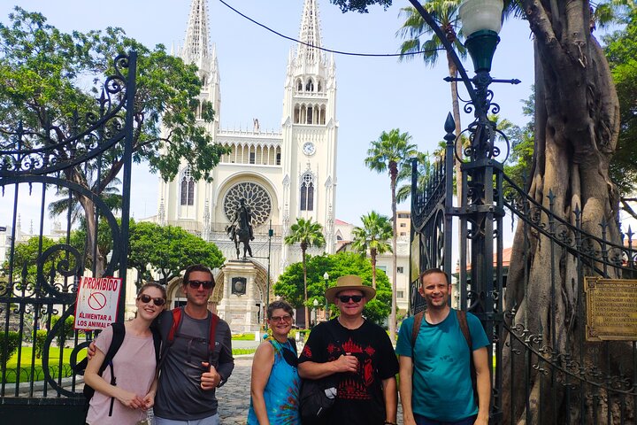 Experiência Privada em Guayaquil - City Tour para Idosos