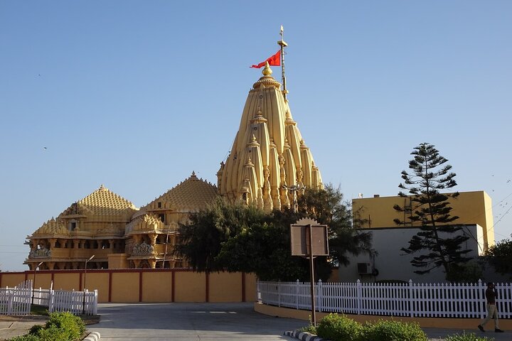 Soggiorno storico e spirituale: tour da Rajkot a Somnath