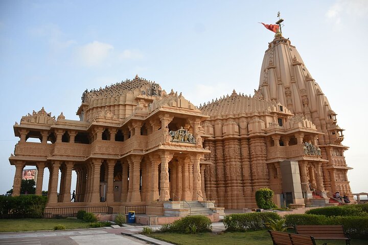 Soggiorno storico e spirituale: tour da Rajkot a Somnath