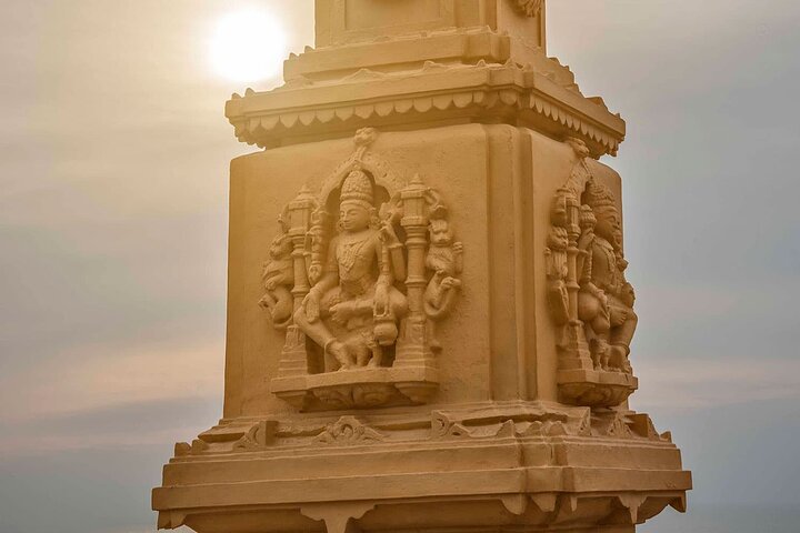 Soggiorno storico e spirituale: tour da Rajkot a Somnath
