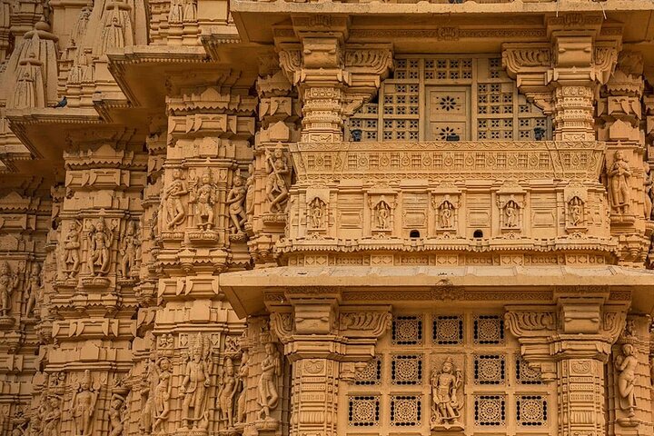 Soggiorno storico e spirituale: tour da Rajkot a Somnath