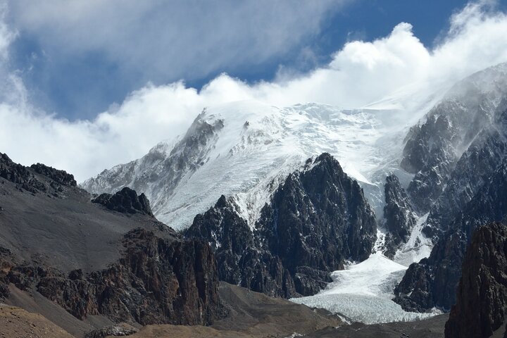 Trekking to Turquoise Creek Barreal