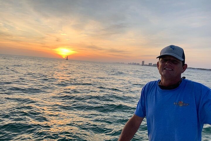 Croisière au coucher du soleil sur les dauphins à Panama City Beach sur le "temps de l'île"