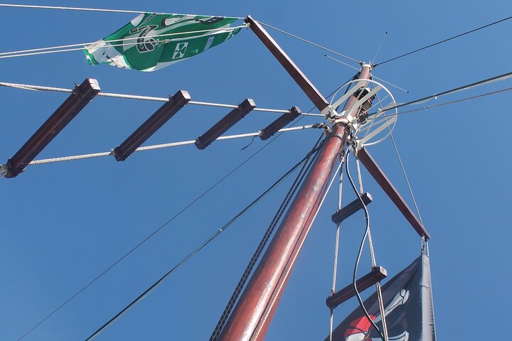 Excursión en barco de día completo a Samiopoula y Kakorema con almuerzo (y traslado)