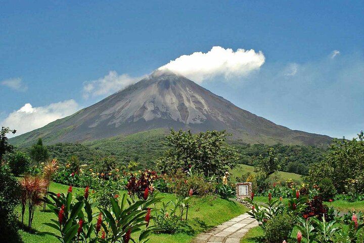 Arenal Volcano Hike & Canopy Adventure, rundtur från Guanacaste