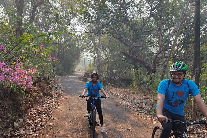 Tour en bicicleta eléctrica por la isla de Chorao ciclismo Zens