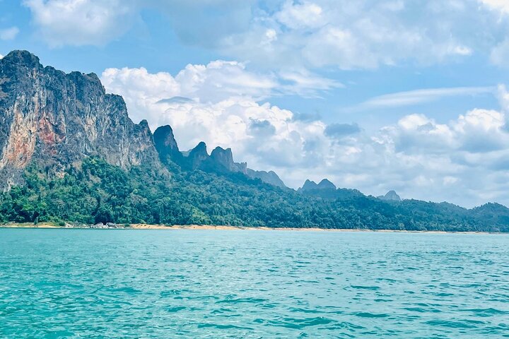 Geweldige eendaagse trip naar het meer van Cheow Larn vanuit Khao Lak