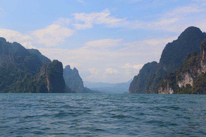 Geweldige eendaagse trip naar het meer van Cheow Larn vanuit Khao Lak