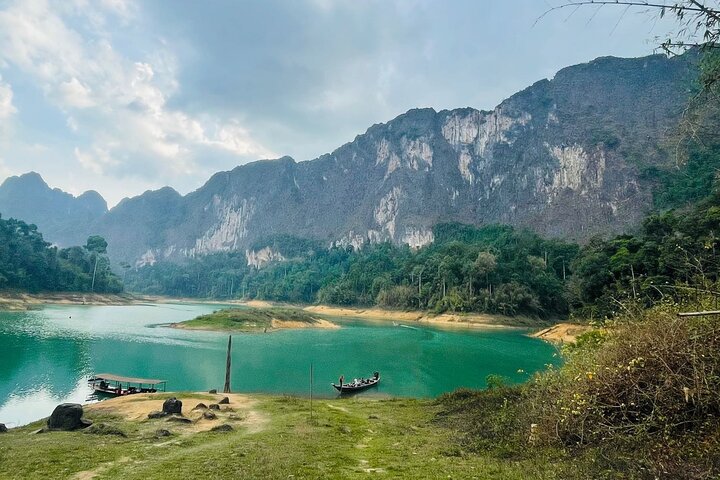 Geweldige eendaagse trip naar het meer van Cheow Larn vanuit Khao Lak