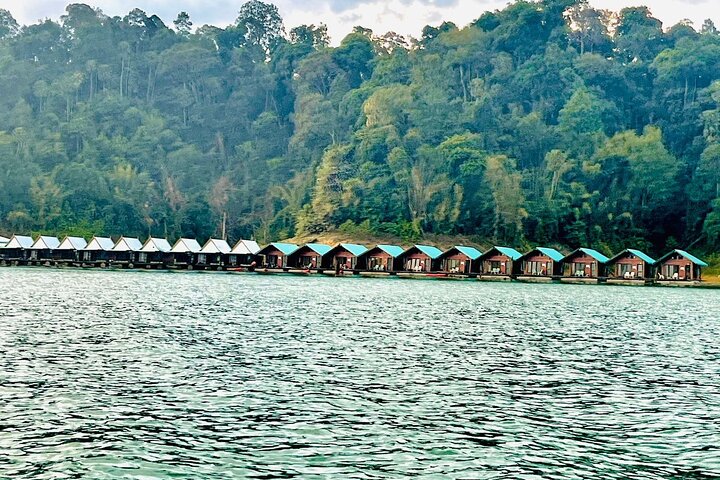 Geweldige eendaagse trip naar het meer van Cheow Larn vanuit Khao Lak