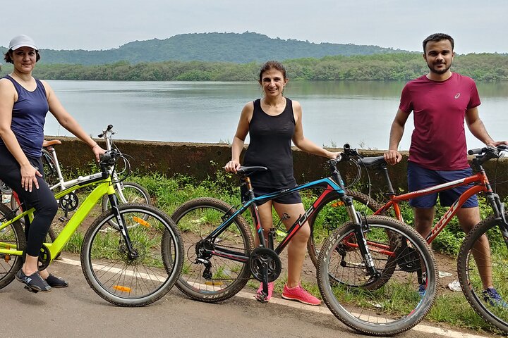 Tour en bicicleta eléctrica por la isla de Chorao ciclismo Zens