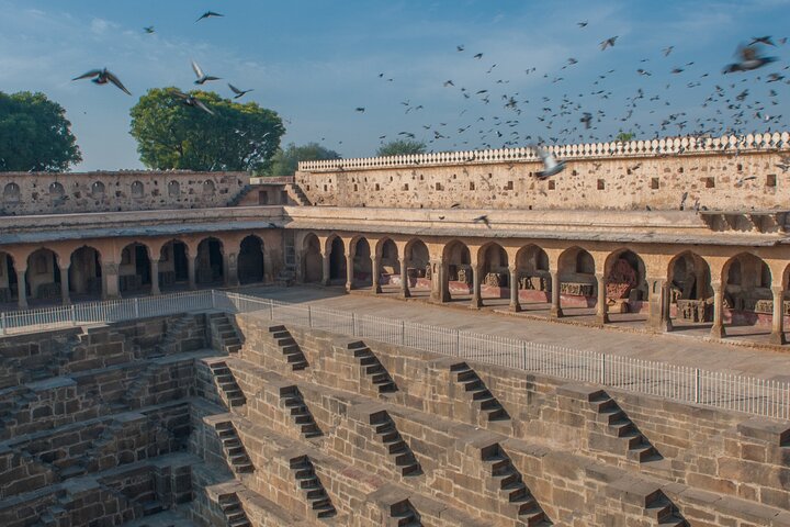 Agra Drop mit Besuch von Chand Baori und Fatehpur Sikri von Bundi