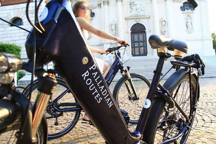 La historia de Vicenza: recorrido turístico guiado de medio día en bicicleta eléctrica