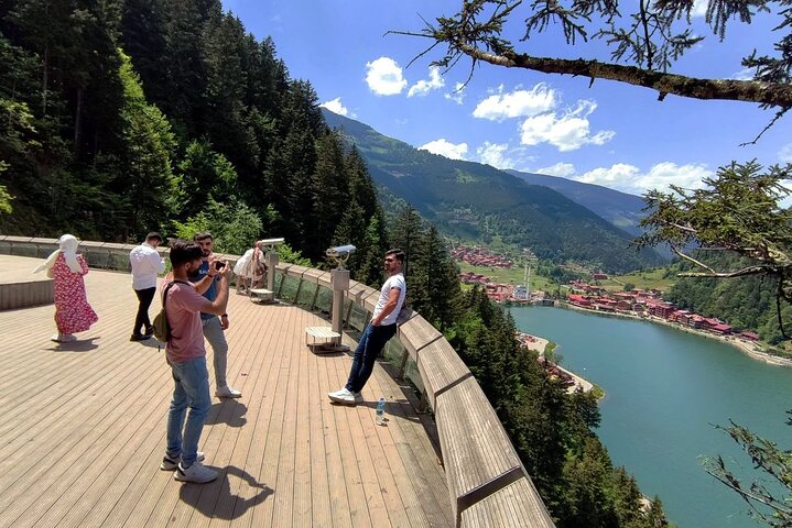 Uzungöl-Tour: Ganztägiges Naturabenteuer mit Besuch einer Teefabrik