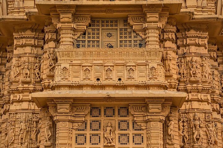 Séjour sacré: visite des temples Junagarh et Somnath au départ de Rajkot