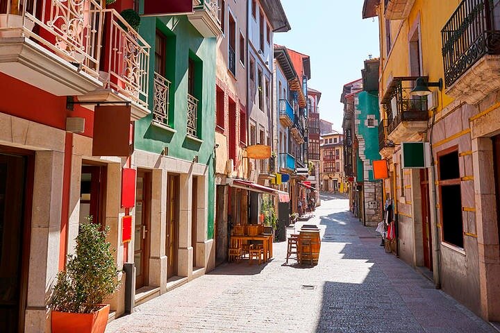Desde Oviedo y Gijón: Llanes, Ribadesella, Alto de Fitu y Tazones