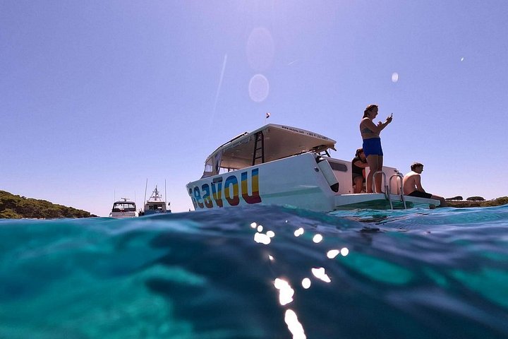 Entdecken Sie die Insel Brac mit dem privaten Boot - Besuchen Sie Bol und versteckte Buchten