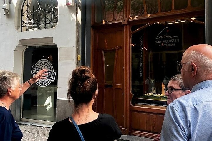 Excursão histórica privada aos diamantes e joias de Antuérpia no centro antigo da cidade
