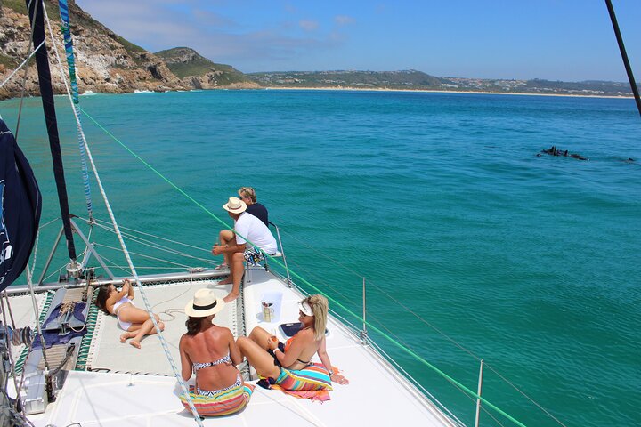 Knysna Sunset Sailing Cruise med kaptensbiff Braai & Bubbly